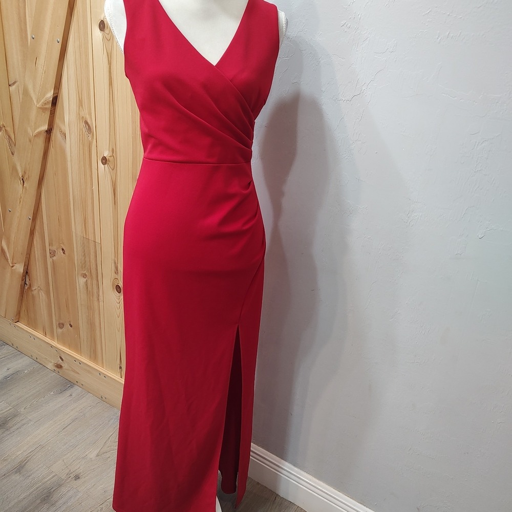 Woosea Formal Red Dress Sz Medium Floor Length Sleeveless Side Slit Sexy Zip Up